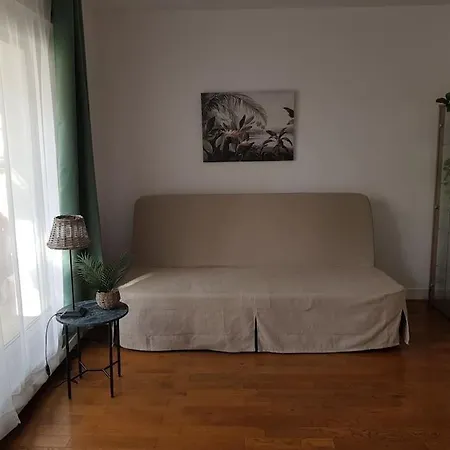 Apartamento Studio Metro Porte De Clignancourt Nord De Montmartre 18eme *