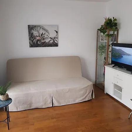 Apartamento Studio Metro Porte De Clignancourt Nord De Montmartre 18eme